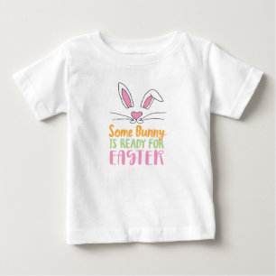 Camiseta Alguns Bunny estão prontos para Páscoa.