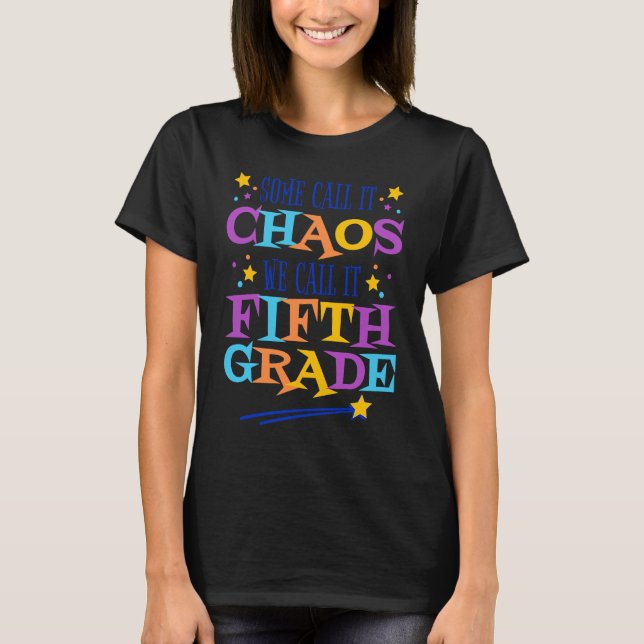 Camiseta Alguns Chamam De Caos Chamamos De Formando De Quin (Frente)