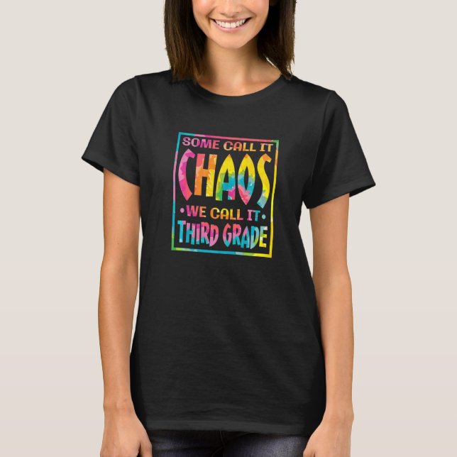 Camiseta Alguns Chamam De Caos Chamamos De Terceiro Formand (Frente)