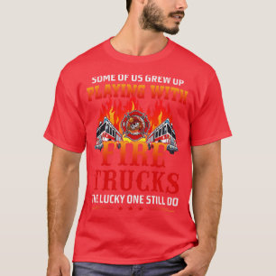 Camiseta Alguns de nós cresceram brincando com caminhões de