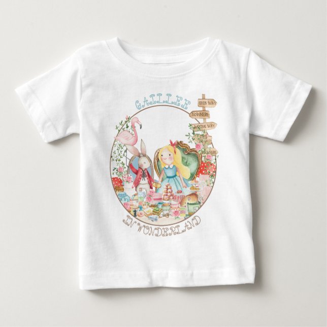 Camiseta Alice Adventures em Woderland Birthday Tea Party (Frente)
