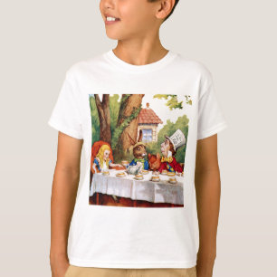 Camiseta Alice e o tea party do Hatter louco no país das