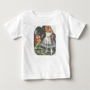 Camiseta Alice no País das Maravilhas e o Chapéu Louco