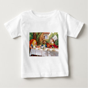 Camiseta Alice no tea party do Hatter louco no país das