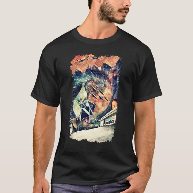 Camiseta Alienígena Alta E Poderosa Invasão Ufo (Frente)