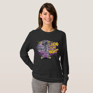 Camiseta Alienígena com uma Expressão Duvidosa