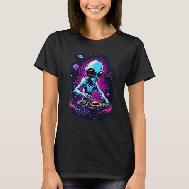 Camiseta Alienígena DJ Alienígena Astronauta na Alienígena  (Frente)