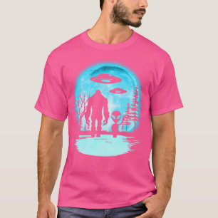 Camiseta Alienígena E Bigfoot Moon Engraçado