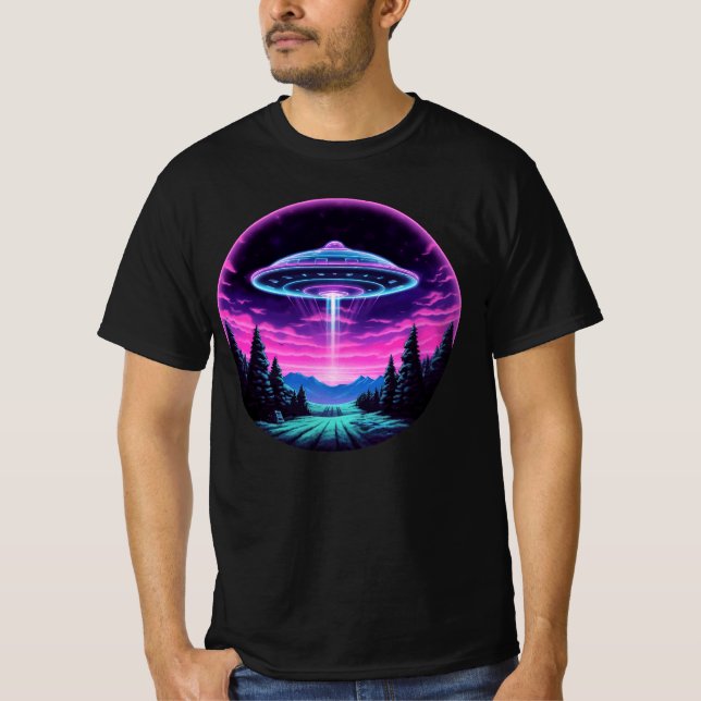 Camiseta Alienígena Espacial Retrofuturista (Frente)