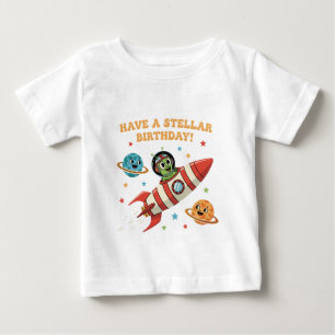 Camiseta Alienígena Fofo e Retro em Nave Espacial Biótico