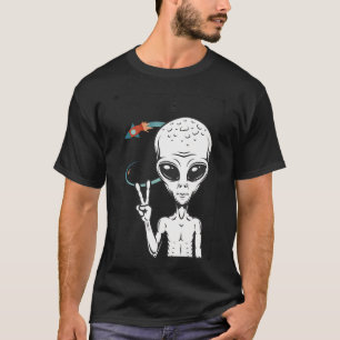 Camiseta Alienígena Segurando Símbolo de Paz OVNI Extraterr