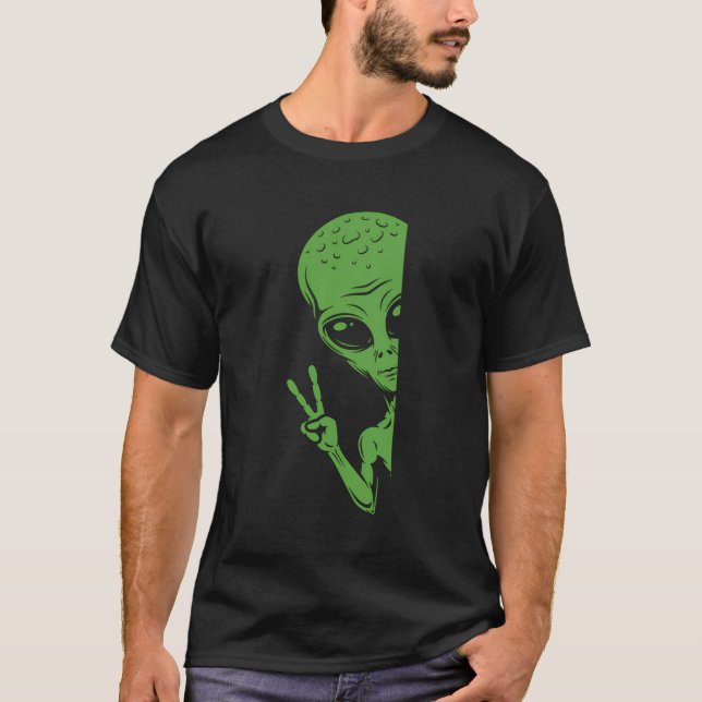 Camiseta Alienígena Verde Atingindo Alienígena Engraçada E  (Frente)