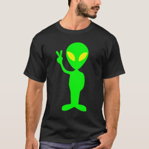 Camiseta alienígena verde limão dando sinal de paz