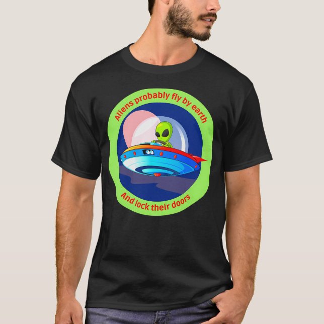 Camiseta Aliens Voam E Tranquem Suas Portas (Frente)