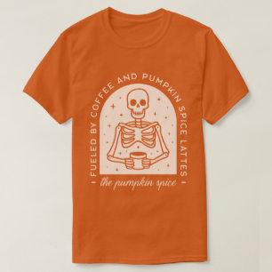 Camiseta Alimentado por latas de café e de abóbora