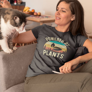 Camiseta Alimentado por Plantas Vegan Vegetarian Retro