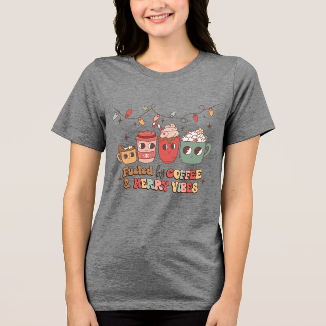 Camiseta Alimentado por Víblias de café e Feliz (Frente)