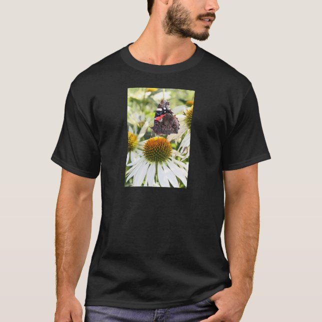 Camiseta Almirante Borboleta sobre Flor (Frente)