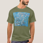 Camiseta Almond Blossoms Blue Vincent van Gogh Art Painting<br><div class="desc">Vincent van Gogh (holandês, de 1853 a 1890) Almond Blossom, 1890, Oil on canvas Unframed: 73, 3 cm x 92, 4 cm Vincent van Gogh pintou esta vida estática de flores de amêndoa contra um céu azul para seu sobrinho recém-nascido que foi nomeado após ele. A amêndoa é um símbolo...</div>