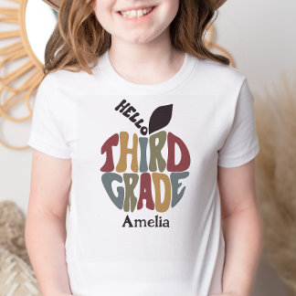Camiseta Alô, terceira série de volta à moda escolar