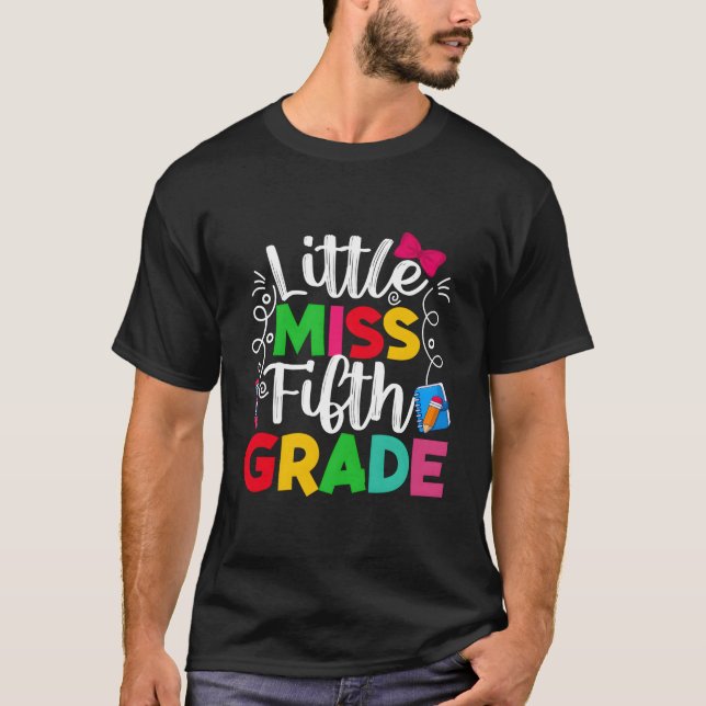 Camiseta Alunos da 5ª Série Little Miss de Volta às Aulas (Frente)