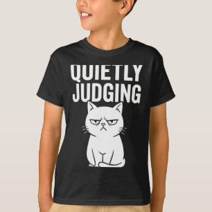 Camiseta Amante de Gato Louco Sarcástico Julgando Quietamen