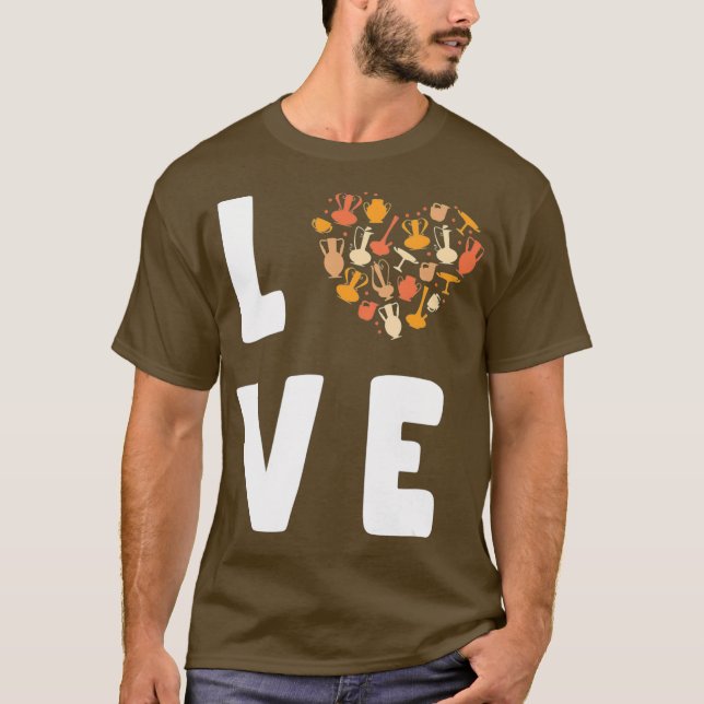 Camiseta Amar Cerâmica de Presentes de Coração com Potência (Frente)