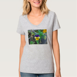 Camiseta Amarela e Roxa Pensando 