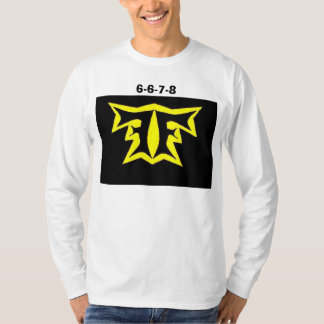 Camiseta amarelo no preto