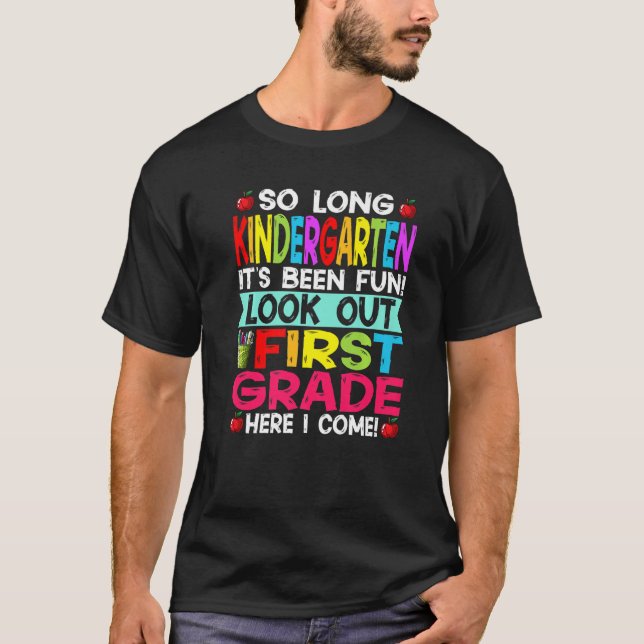 Camiseta Amazing So Long Kindergarten Look Out First Grade  (Frente)
