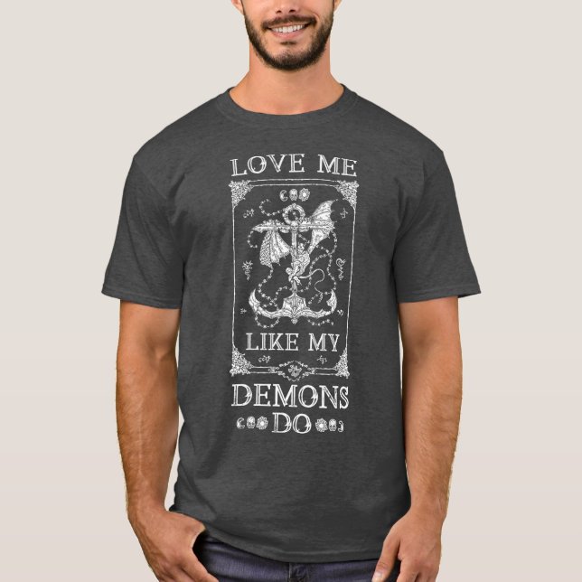 Camiseta Ame-Me Como Os Meus Demônios Fazem A Igreja Satâni (Frente)