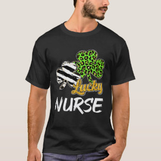 Camiseta Ameixa Enfermagem Irlandesa Uma Enfermeira Sortuda