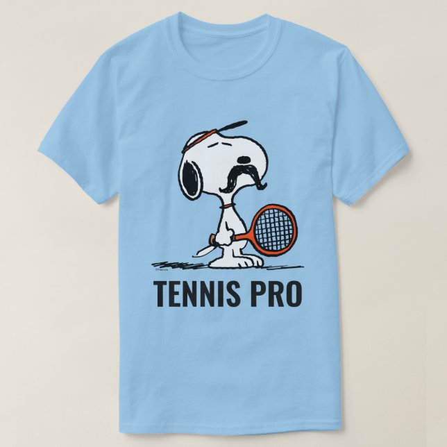 Camiseta Amendoins | Bigode Snoopy Jogando Tênis (Frente do Design)