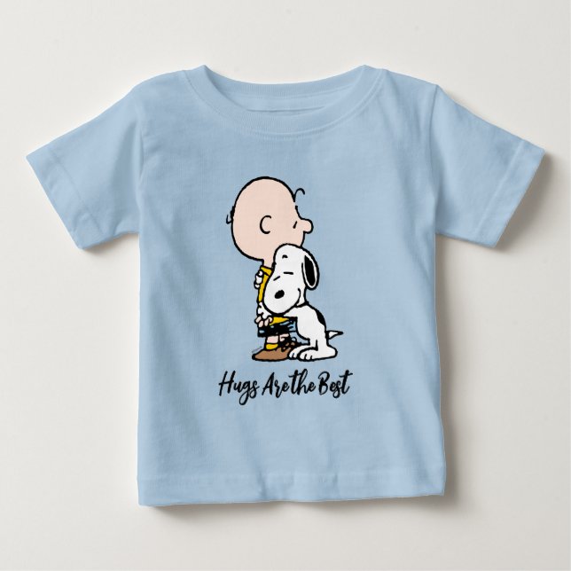 Camiseta Amendoins | Charlie Brown & Snoopy Hug (Frente)