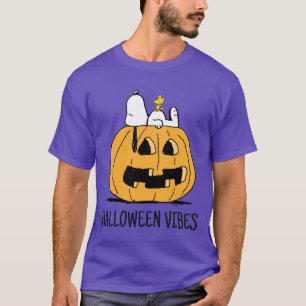 Camiseta Amendoins Esnoopia e Woodstock Jack-O-Lanterna