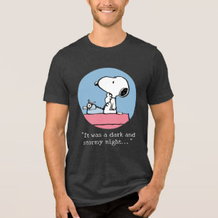 Camiseta Amendoins   Esnoopia na máquina de escrever