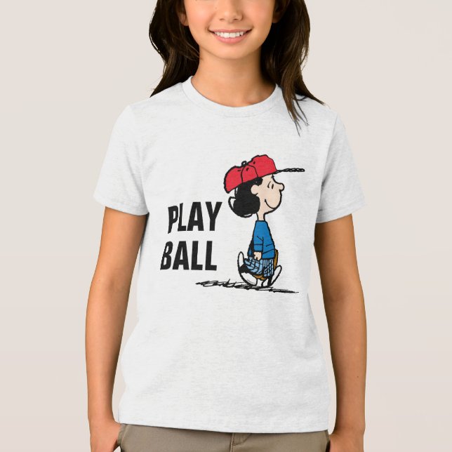Camiseta Amendoins | Lucy Jogando Baseball (Frente)