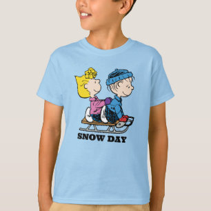 Camiseta Amendoins Sally & Linus Sled Riding