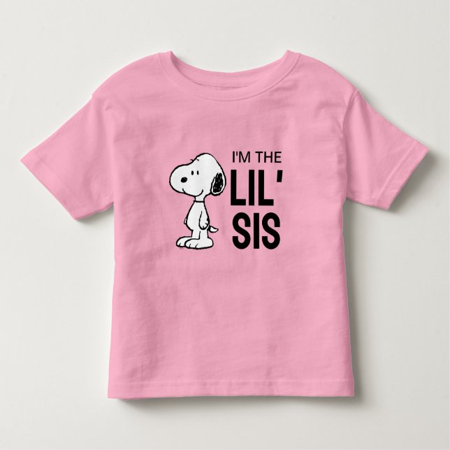 Camiseta Amendoins Snoopy | Eu sou a Irmã Mais Nova (Frente)