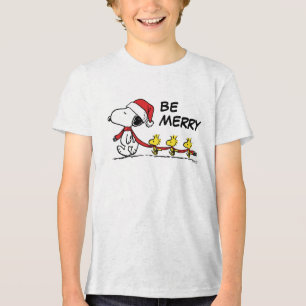 Camiseta Amendoins Snoopy & Friends Winter Scarf