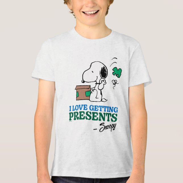 Camiseta Amendoins | Snoopy I Love Getting Present (Frente)