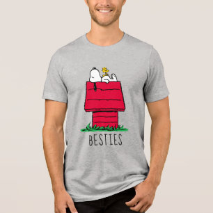 Camiseta Amendoins   Snoopy & Woodstock Doghouse