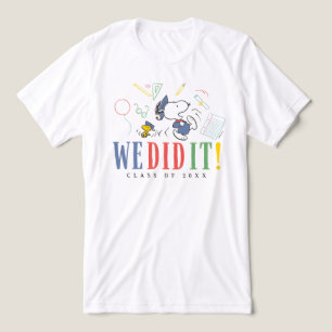 Camiseta Amendoins Snoopy Woodstock Nós Conseguimos Diploma