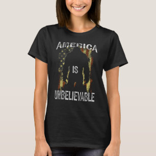 Camiseta América é Inacreditável Bandeira Americana Sasquat