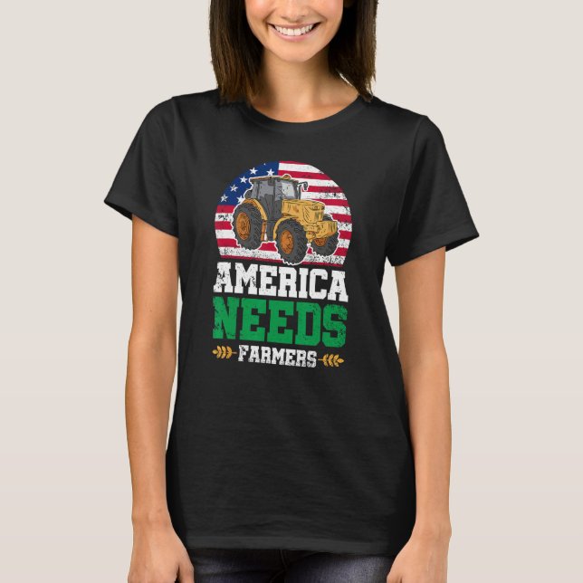 Camiseta America Needs Farmers US American Flag Tractor (Frente)