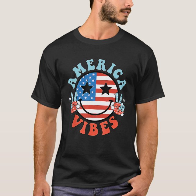 Camiseta America Vibes Happy Face Smile American Flag 4th O (Frente)