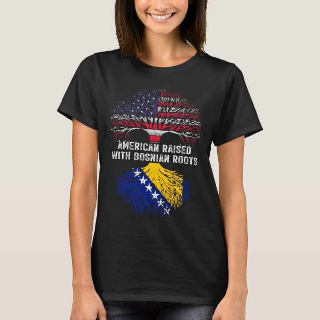 Camiseta American Raised with Bosnian Roots Bosnia (Frente)