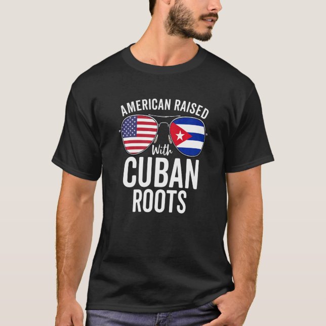 Camiseta Americano Levantado Com Raízes Cubanas E A Bandeir (Frente)