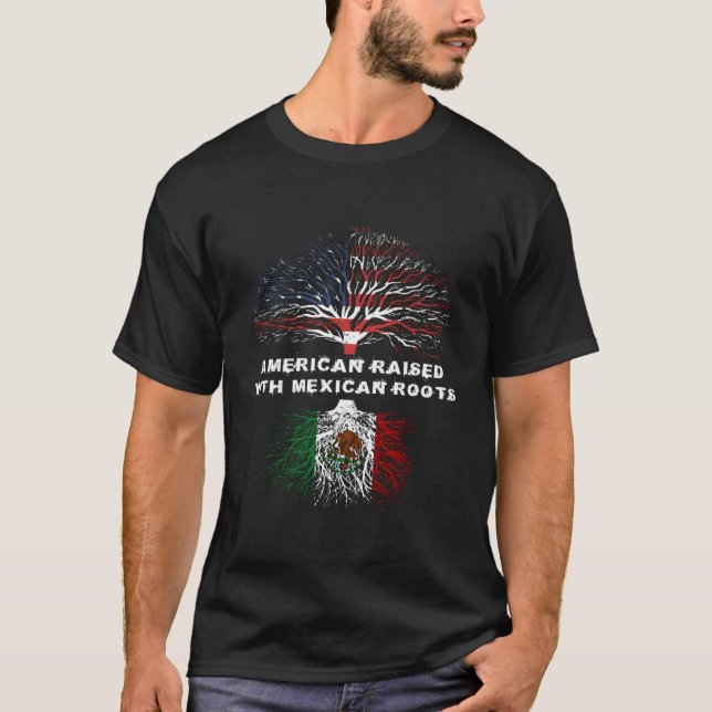 Camiseta Americano Levantado Com Raízes Mexicanas Bandeira  (Frente)
