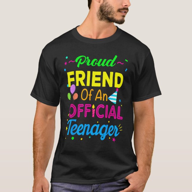 Camiseta Amigo Orgulhoso de um Adolescente Oficial 13 de An (Frente)